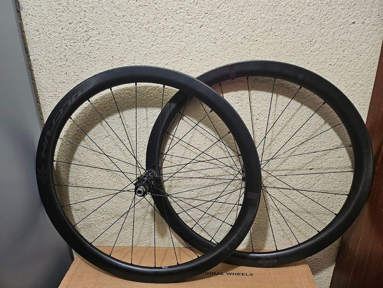 Used Fulcrum 42 Carbono 2025 bike — image 1 of 11
