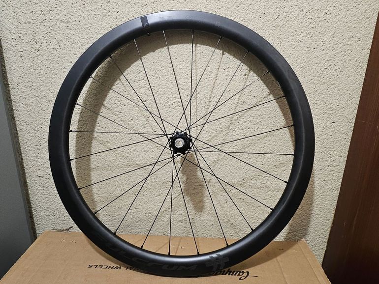 Used Fulcrum 42 Carbono 2025 bike — image 6 of 11