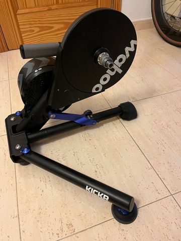 Wahoo KICKR 5V 2023 Cycling Accessories usato