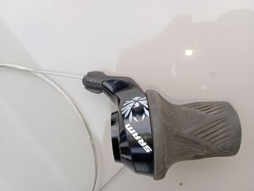 Tweedehands Sram grip shift 12 vitesses bike — afbeelding 10 van 11