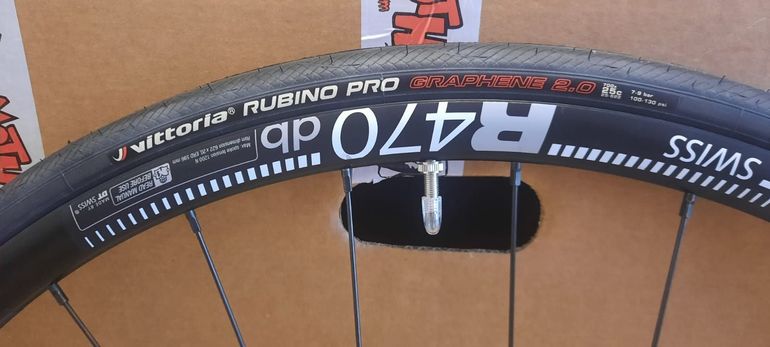 Used Dt Swiss DT Siwiss R470db 2024 bike — image 3 of 8