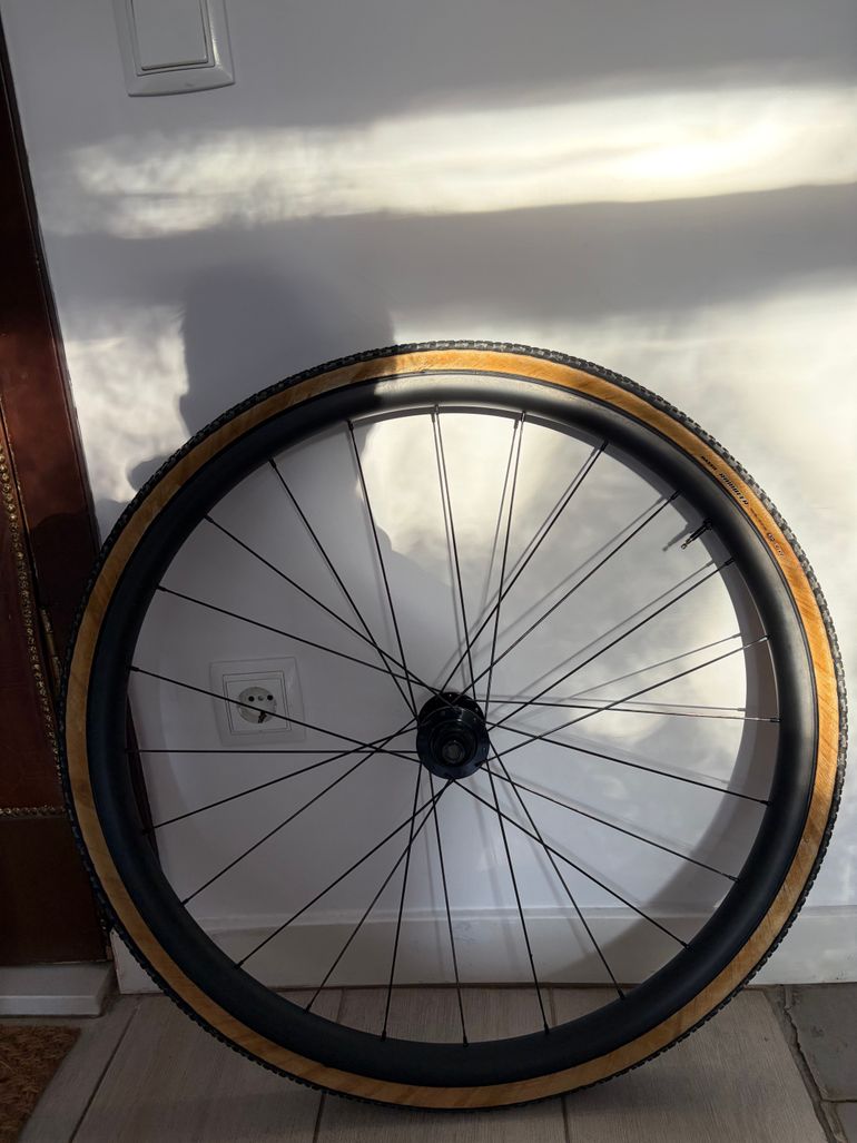 Used Venn 30 TCD SL with Tune Hubs bike — image 6 of 10