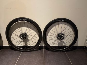 Käytetty Dt Swiss prc 1400 spline Wheels