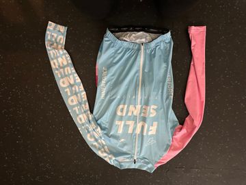 Used Innerforce Full Send Cycling Jerseys Short & Long Sleeve Women's XS Cycling Clothing