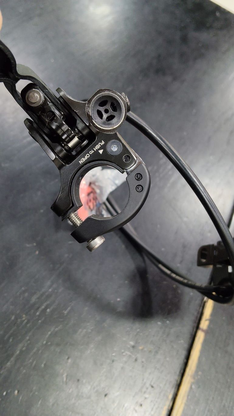 Used Shimano BL-MT501/BR-MT500 Hydraulic Disc Brake Left bike — image 6 of 6