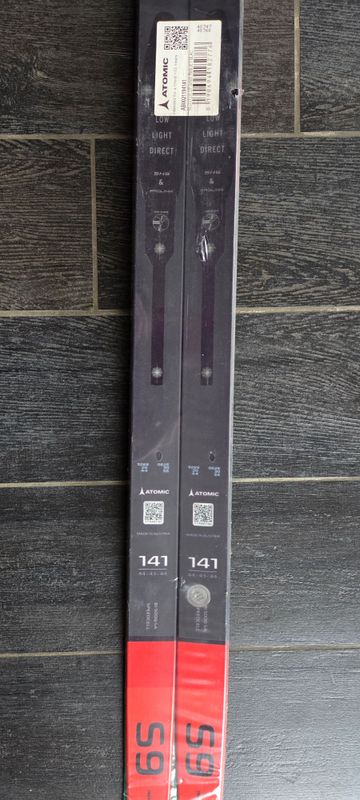 Used Atomic RedStar S9 Skis 141cm bike — image 3 of 3