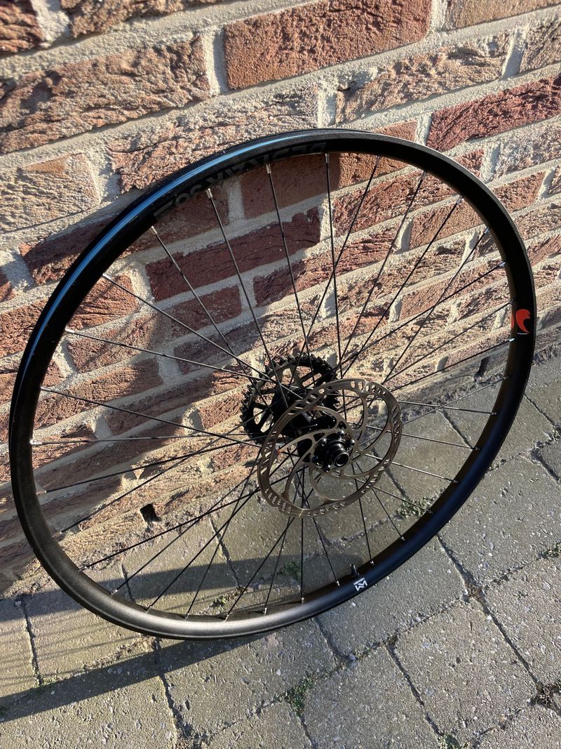 Used Zerode Achterwiel Voor Katipo 29’’ met Hope pro 5 naaf 12x142mm 2025 Wheels