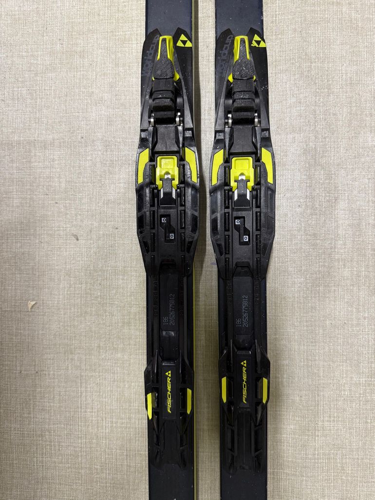 Used Fischer Langlaufski mit Weltcupschliff 2020 bike — image 3 of 4