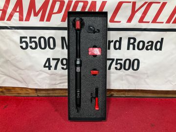 Used Sram Reverb AXS 34.9 150mm 2024 bike — image 2 of 3