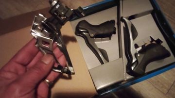 Used Shimano Claris R2000 Brake Levers with Derailleur 2025 bike — image 7 of 10