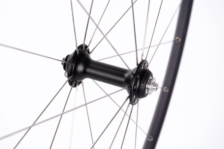 Roues Campagnolo Proton 700c – Compatible 9/10/11 Vitesses – Clincher – Occasion Bon état