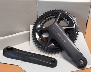 Shimano Kurbel Ultegra R8100 Drivetrain & Pedals usato