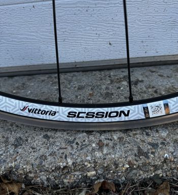 Used Vittoria Session bike — image 7 of 7