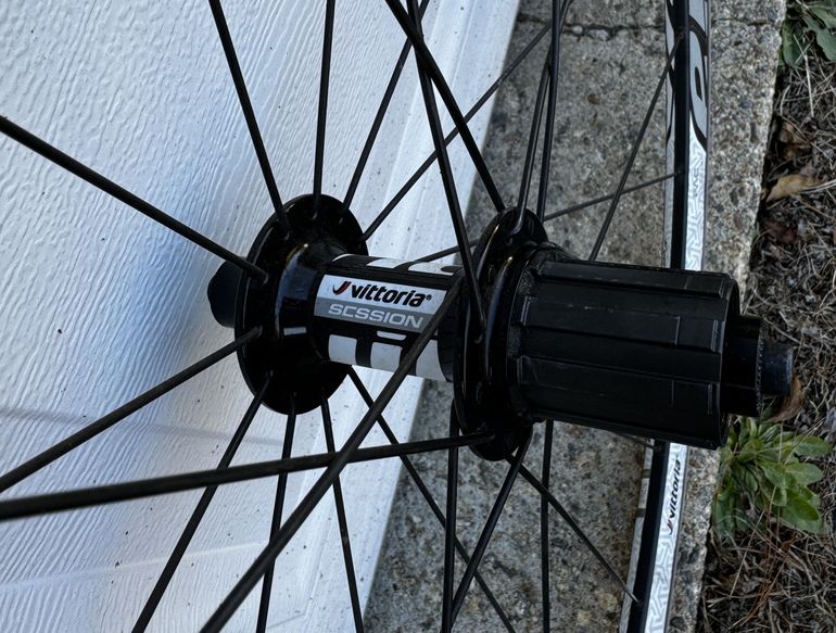 Used Vittoria Session bike — image 4 of 7