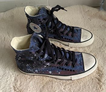 converse, Chuck Taylor - modèle Blue Bleached Stain StuddedSpikes, taille 39, très bon état