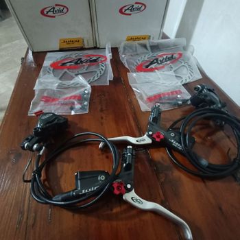 Avid, Juicy Seven + dischi 160