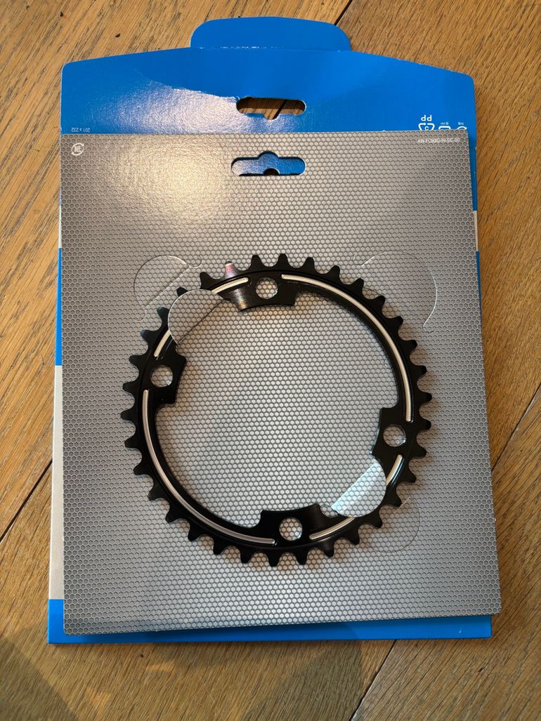 Used Shimano Dura-Ace FC-9000 Chainring 34T 2015 bike — image 2 of 3