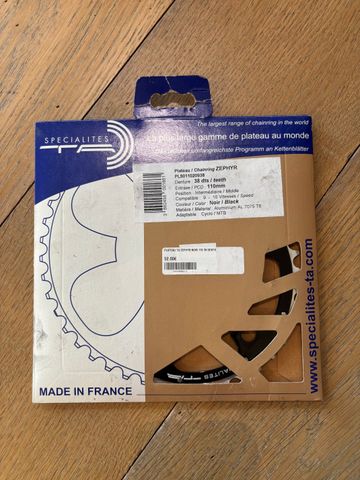 Used Spécialités T.A. Specialites TA Zephyr Chainrings 38D Road 110mm Compact Shimano 2025 bike — image 1 of 3