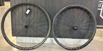 Bontrager, Line Pro 30 Carbon Wheelset