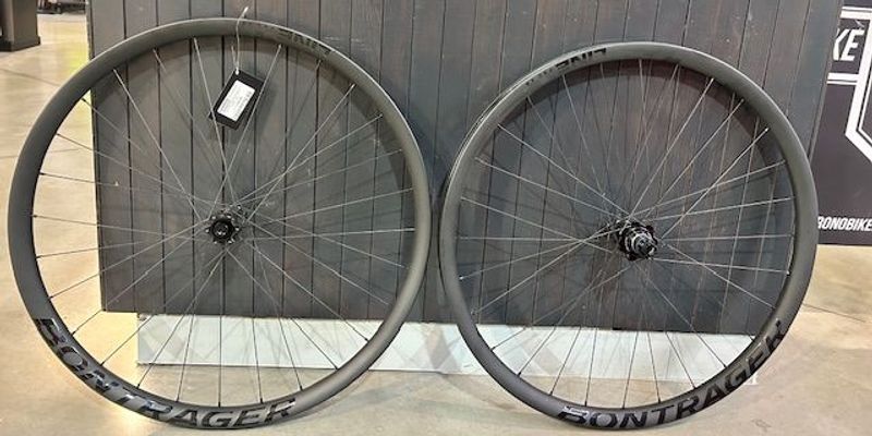 Bontrager Line Pro 30 Carbon Wheelset 2024 Wheels d'occasion
