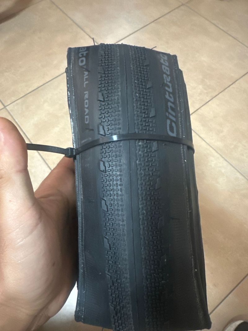 Used Pirelli cinturato all road 45 mm 2025 Tyres & Tubes