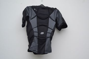 Used Troy Lee Designs TLD Body Protection Short Sleeve size Youth XL bike — image 2 of 2