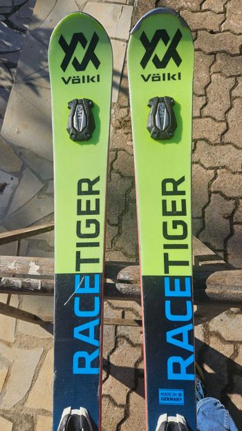 Volkl Racetiger SC 165cm null