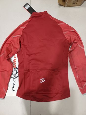 Used Spiuk MAGLIA INVERNALE  TOP TEN RED L - MLT021R5 2023 bike — image 2 of 2