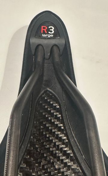 Used Fizik Aliante R3 Large Carbon bike — image 3 of 5