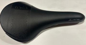 Used Fizik Aliante R3 Large Carbon bike — image 2 of 5