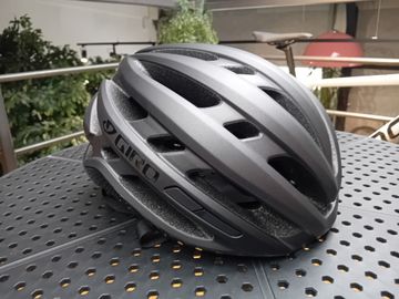 Giro Agilis Helmet Black 2025 Cycling Accessories d'occasion