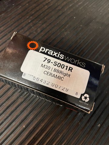 Gebrauchtes Praxis Works M30 BBRIGHT Road Ceramic Bottom Bracket 2025 bike — Bild 3 von 4