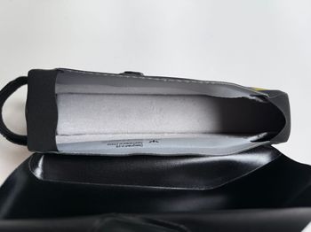 Used Apidura Racing 1L Bolt-on Top Tube Pack 2022 bike — image 5 of 5