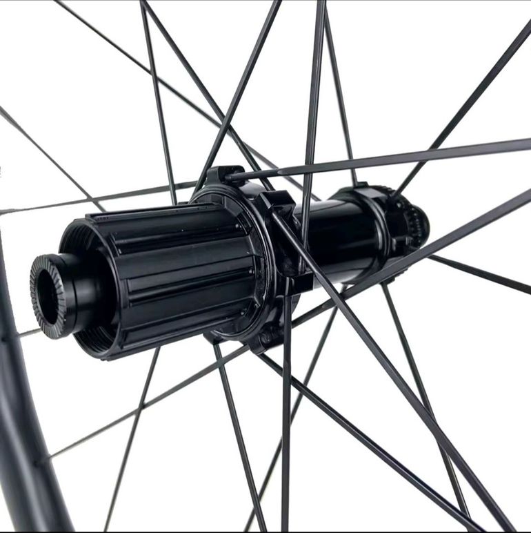 Used Llantas Carbono wave 52mm 2025 bike — image 4 of 6