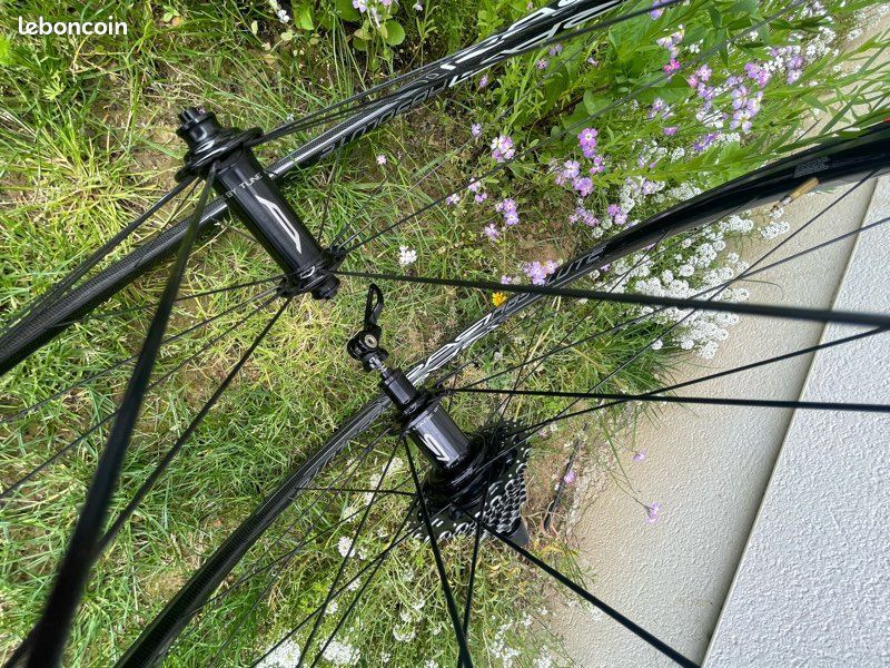 RAR EVEN 24mm Absolute 2015 bike d'occasion — image 2 sur 8