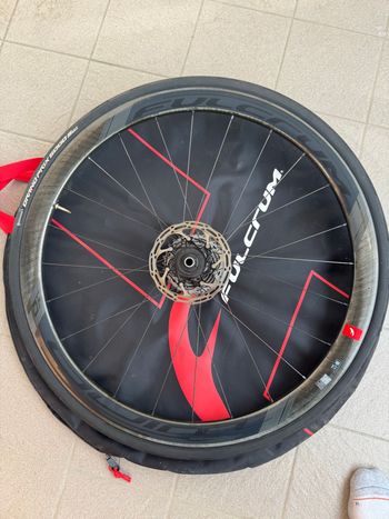 Used Fulcrum Pneus vélo de route 2023 bike — image 6 of 9