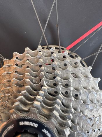 Used Fulcrum Pneus vélo de route 2023 bike — image 5 of 9