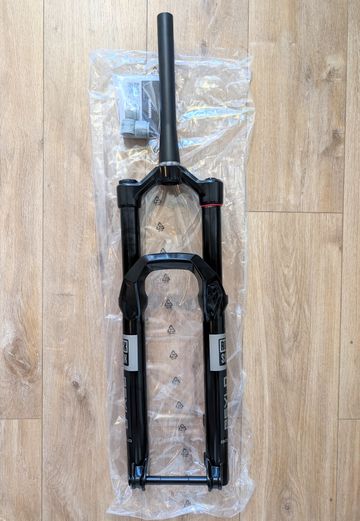 Used RockShox PSYLO GOLD ISOLATOR RC 27.5" 150mm BOOST Fork