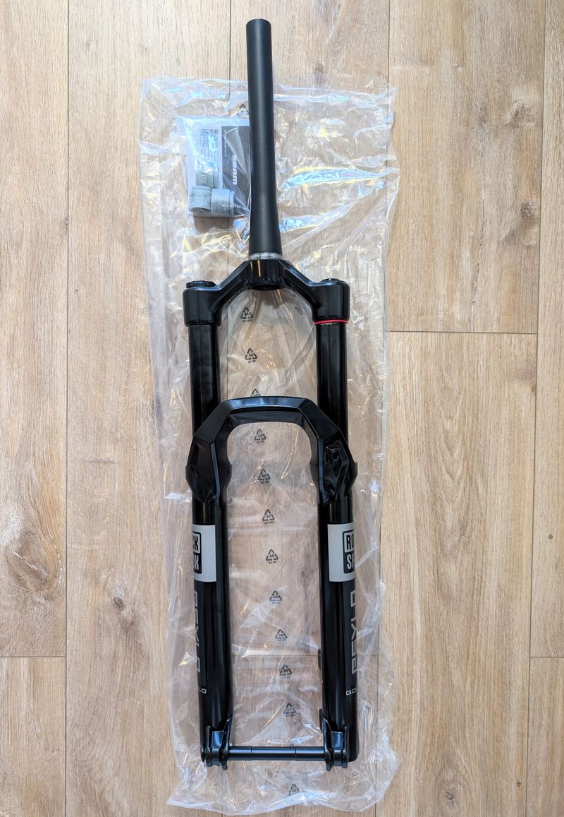 Použité RockShox PSYLO GOLD ISOLATOR RC 27.5" 150mm BOOST Fork