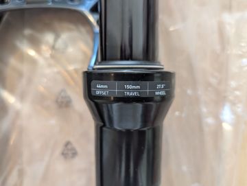 Used RockShox PSYLO GOLD ISOLATOR RC 27.5" 150mm BOOST bike — image 3 of 3