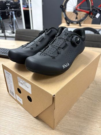 Used Fizik Vento Omna R5 Single Boa bike — image 2 of 5