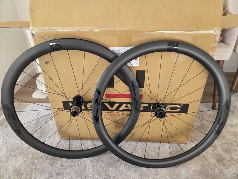 Novatec Novatec R4 Disc Carbon Wheels 2025