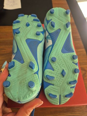 Used Puma Future 7 Play FG/AG Football Shoes Size 35 bike — image 6 of 7