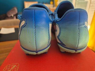Used Puma Future 7 Play FG/AG Football Shoes Size 35 bike — image 3 of 7