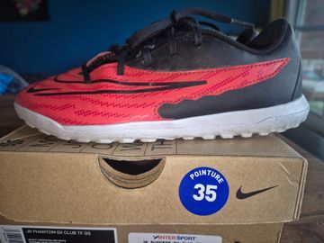 Used Nike Phantom GX Club TF GS Football Shoes Size 35 bike — image 5 of 6