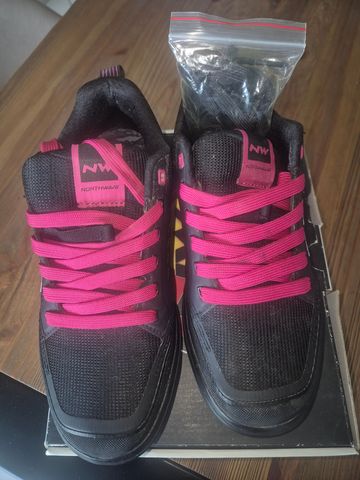 Gebrauchtes Northwave Clan 2 Taille 40 bike — Bild 2 von 5