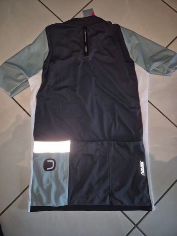 Used Dotout Blackbone Jersey bike — image 4 of 5