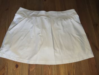 Used Nike Tennis Skort Size M bike — image 4 of 5