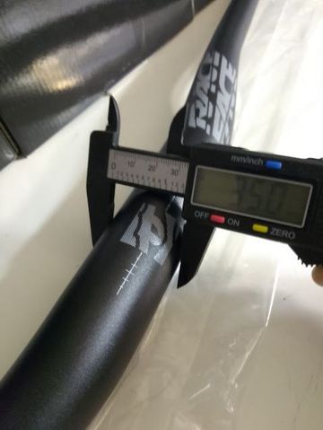 Używany Race Face Chester Handlebar 35mm bike — zdjęcie 5 z 9