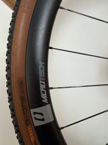 MICROTECH Cerchi Carbon RE38 2025 bike usato — immagine 3 di 7